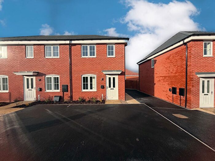 2 Bedroom End Terrace House To Rent In Cornmill Drive, Alfreton, DE55