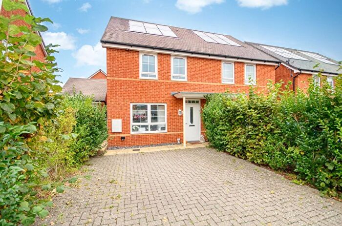 2 Bedroom Semi-Detached House For Sale In Bamber Close, West End, Southampton, SO30
