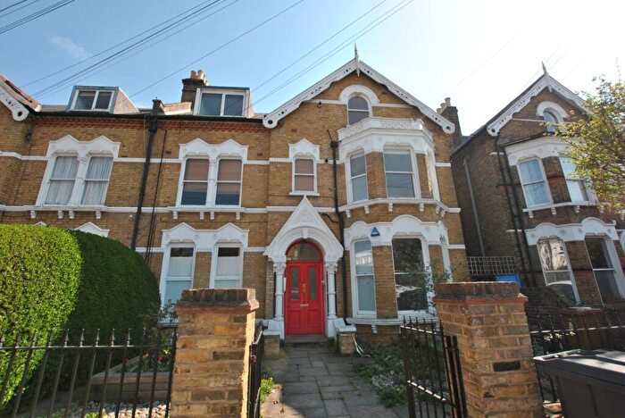 2 Bedroom Apartment To Rent In Sunderland Road, Forest Hill, London, SE23