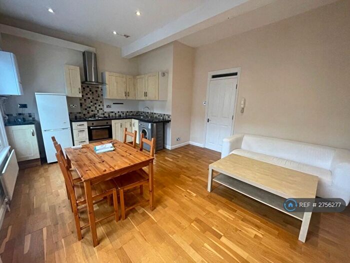 1 Bedroom Flat To Rent In Cologne Road, London, SW11