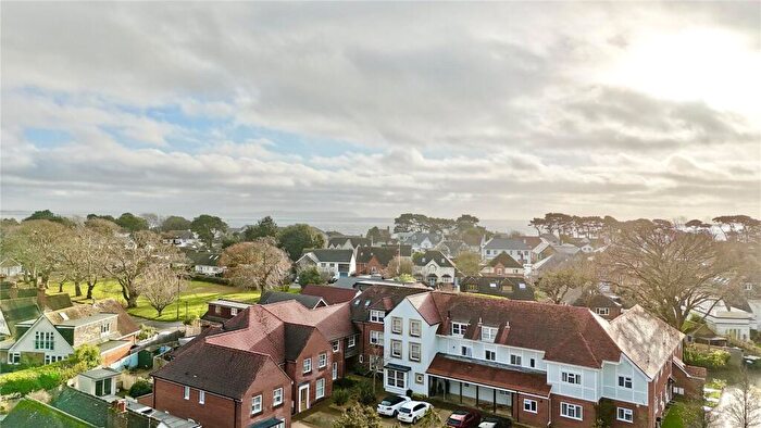 4 Bedroom House For Sale In Bure Lane, Friars Cliff, Christchurch, Dorset, BH23