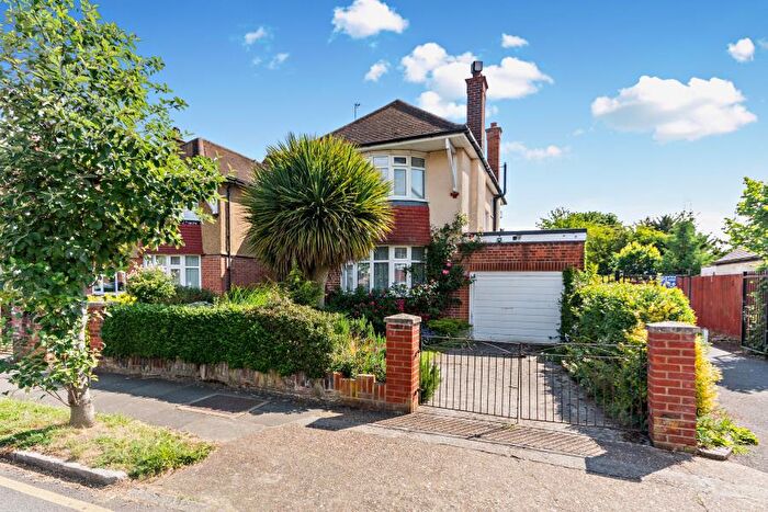 3 Bedroom Semi Detached House To Rent In Park Drive, HA2