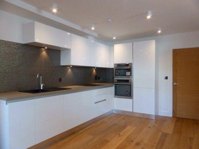 2 Bedroom Flat To Rent In Florence Road -, P15