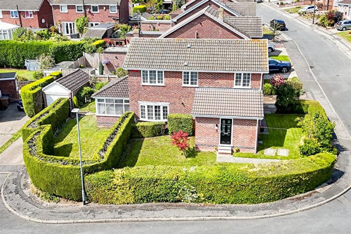 4 Bedroom Detached House For Sale In Kenneth Road, Arnold, Nottinghamshire, NG5