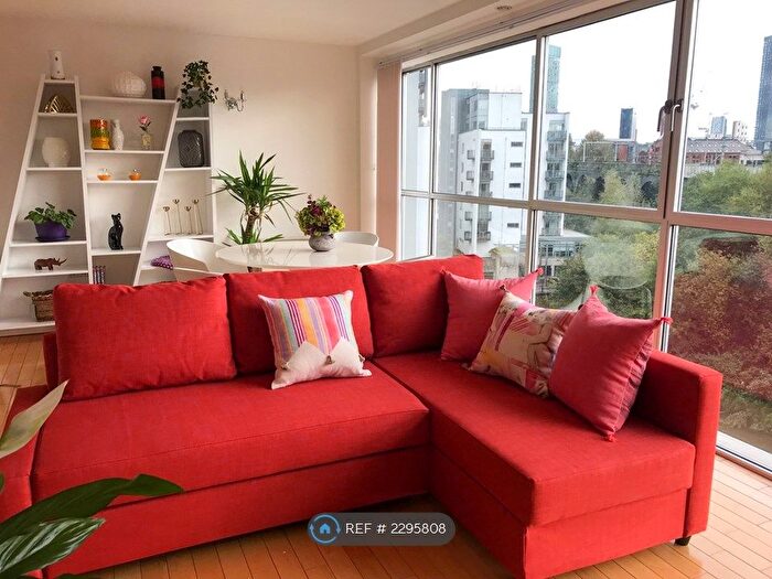 2 Bedroom Flat To Rent In South Hall Street, Salford, M5