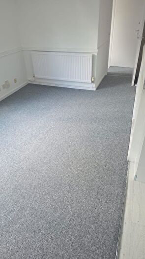 2 Bedroom Semi-Detached House To Rent In Patersfield, Luton, LU3