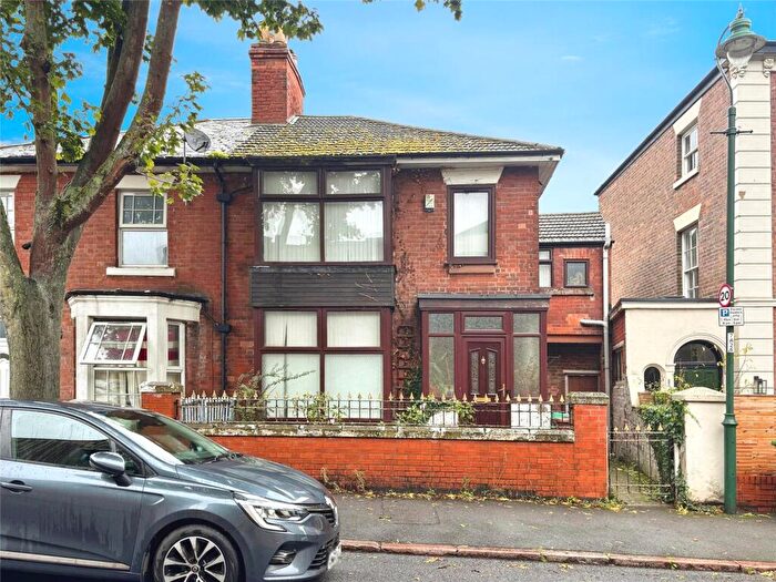 3 Bedroom Semi-Detached House For Sale In Addison Street, Nottingham, Nottinghamshire, NG1