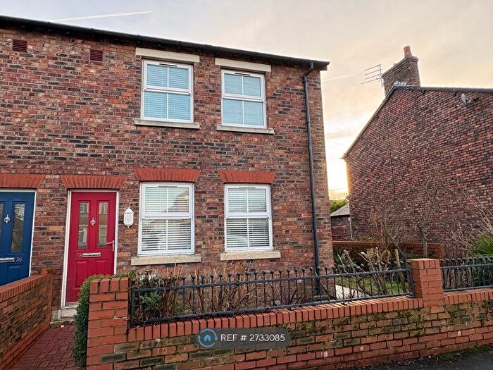 3 Bedroom End Of Terrace House To Rent In Gamble Road, Thornton, FY5