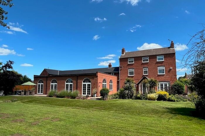 5 Bedroom Farmhouse For Sale In Loughborough Road, Quorn, LE12