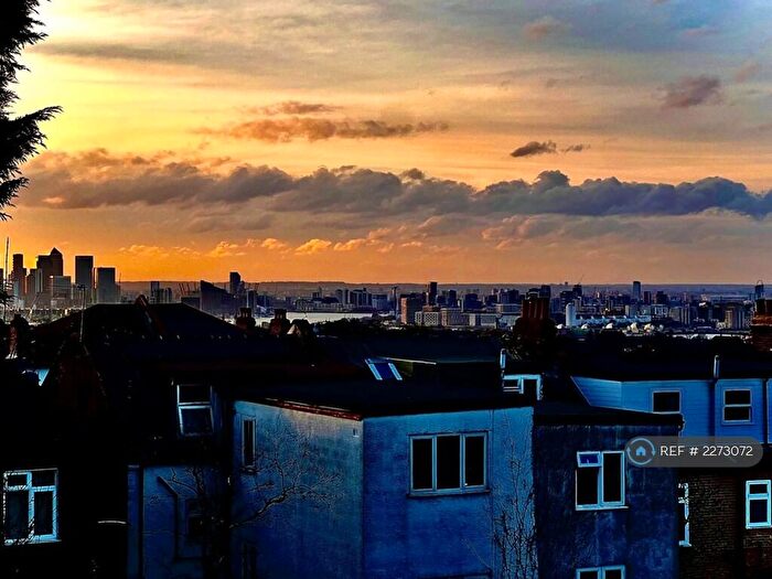 1 Bedroom Flat To Rent In Highview, London, SE18