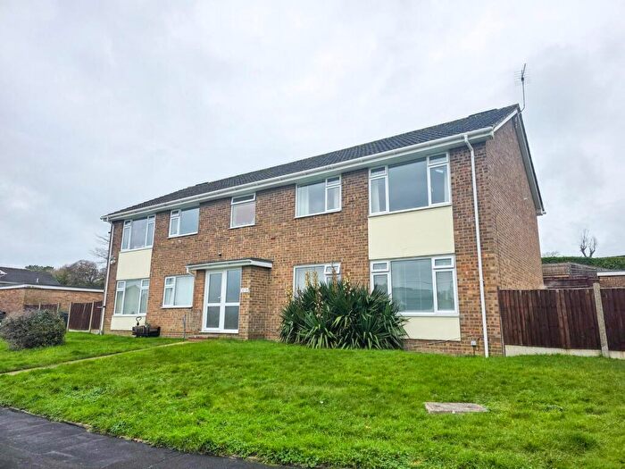 2 Bedroom Property To Rent In South Road, Corfe Mullen, Wimborne, BH21