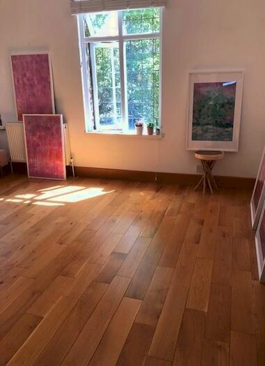 2 Bedroom Flat To Rent In Claygate, Surrey, KT10