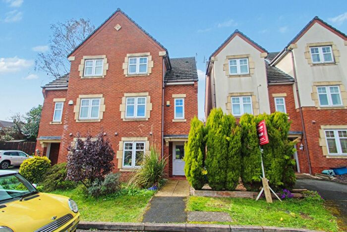 3 Bedroom Semi Detached House For Sale In Treacle Row, Silverdale, Newcastle-Under-Lyme, ST5