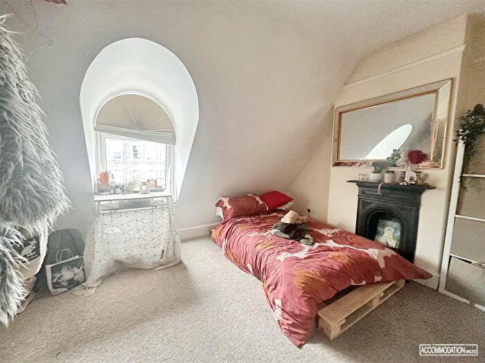 2 Bedroom Flat To Rent In Cromwell Road St Andrews Bristol, BS6