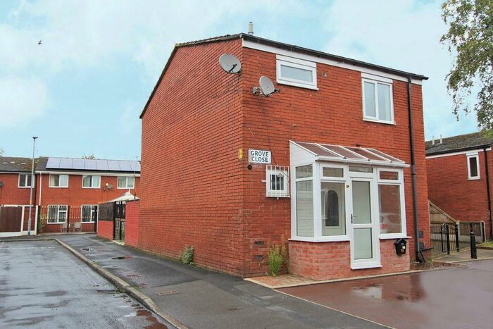 3 Bedroom Semi-Detached House To Rent In Grove Close, Manchester, M14