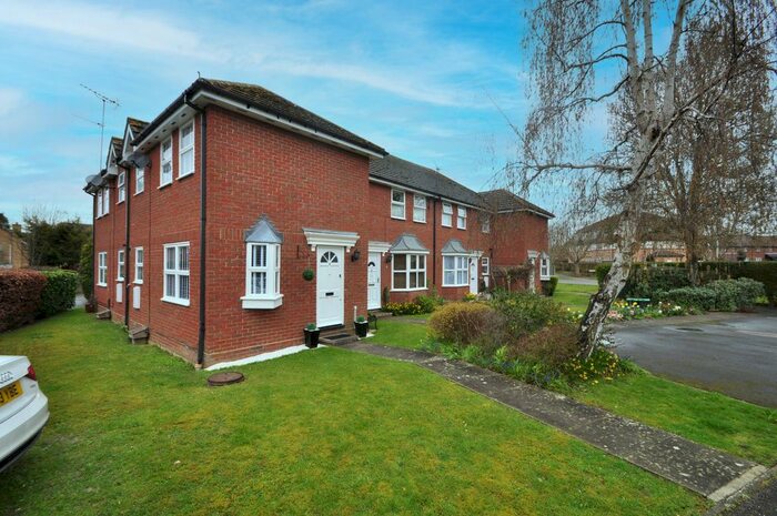 1 Bedroom End Of Terrace House To Rent In Dunsters Mead, Welwyn Garden City AL7