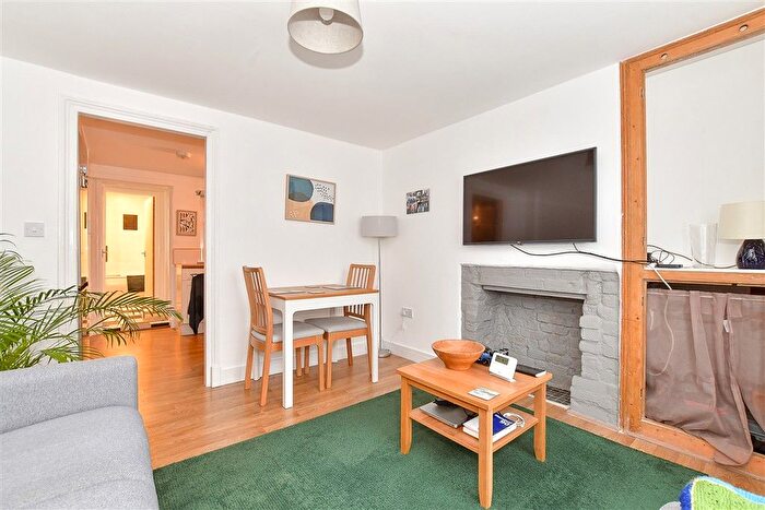 2 Bedroom Terraced House For Sale In Kingsnorth Road, Ashford, Kent, TN23