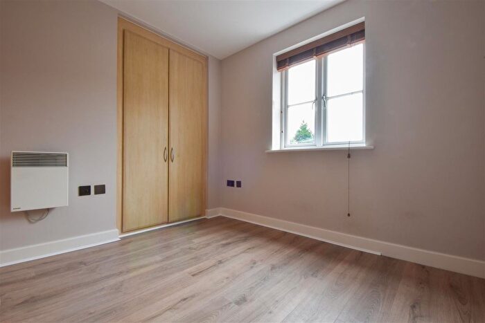 2 Bedroom Flat To Rent In Coach House Mews, Coventry Road, Warwick, CV34
