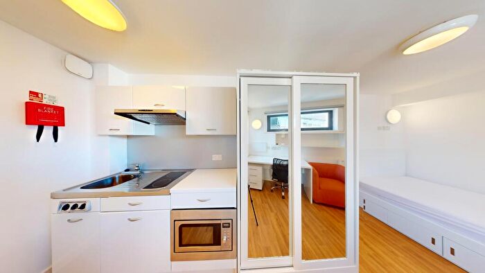 Studio To Rent In Pitt Street, Newcastle Upon Tyne, NE4