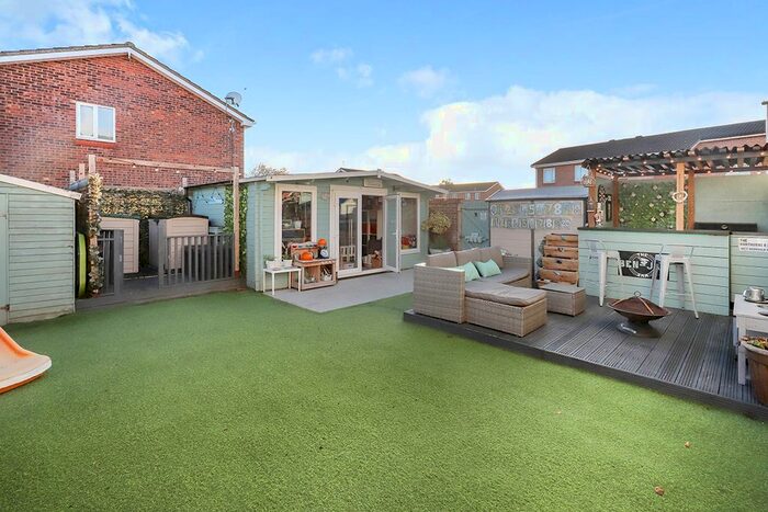 3 Bedroom Detached House For Sale In Cunningham Road, Perton, Wolverhampton, Staffordshire, WV6