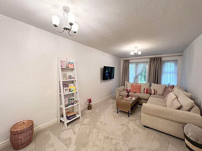 1 Bedroom Flat To Rent In Montonfields Road, Manchester, M30