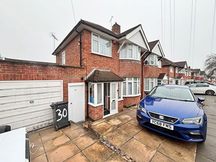 3 Bedroom Semi Detached House To Rent In Woodnewton Drive, Leicester, LE5