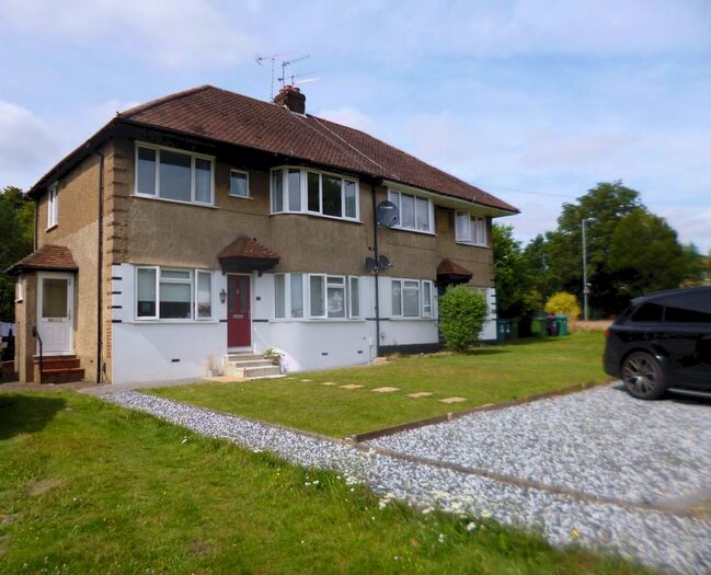 2 Bedroom Maisonette To Rent In Rosecroft Drive, Watford, WD17