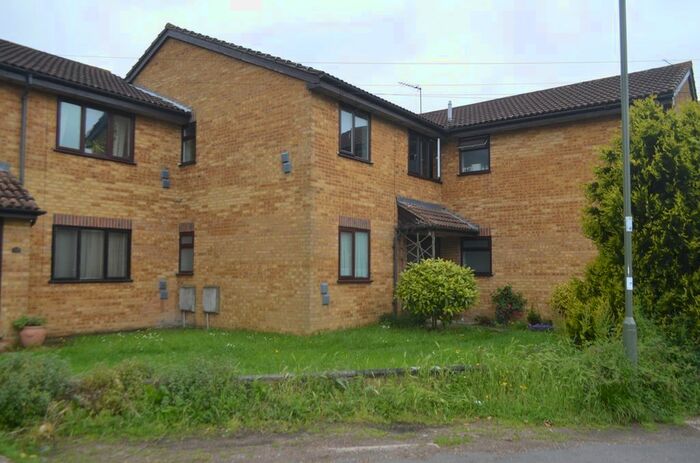 1 Bedroom Flat To Rent In Riverside Road, Stanwell, Staines-Upon-Thames, TW19