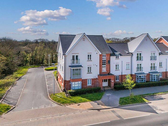 1 Bedroom Flat For Sale In William Heelas Way, Wokingham, RG40