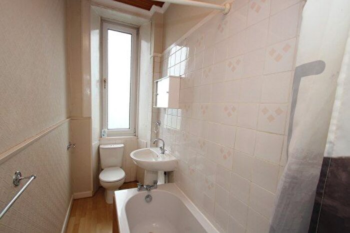 1 Bedroom Flat To Rent In Station Road, Dumbarton, G82