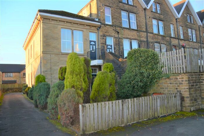 2 Bedroom Apartment To Rent In New Hey Road, Lindley, Huddersfield, HD3