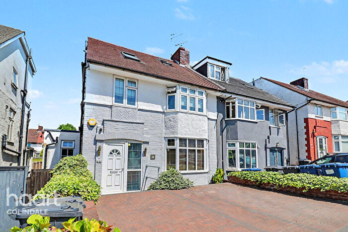 2 Bedroom Maisonette For Sale In Colindeep Lane, NW4
