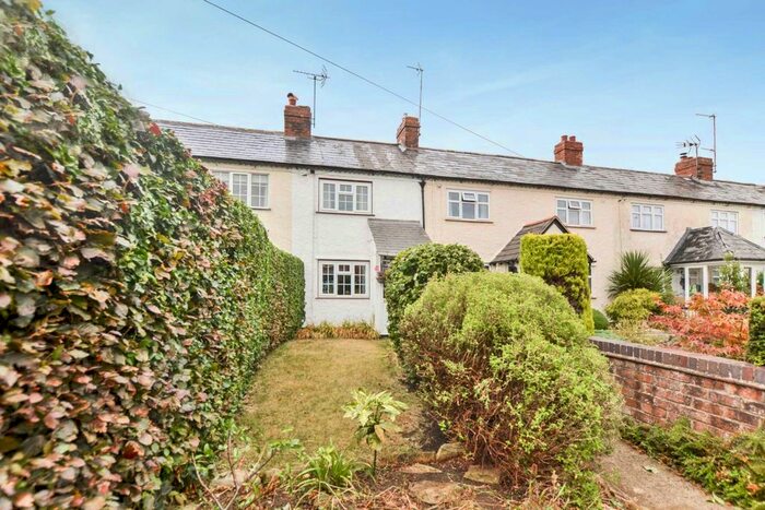 2 Bedroom Terraced House For Sale In Station Road, Eckington, Worcestershire, WR10