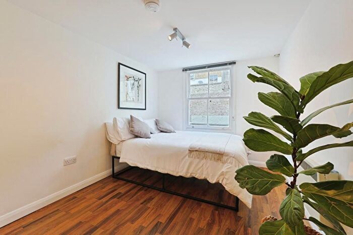 Studio To Rent In Chesterton Road, North Kensington, W10