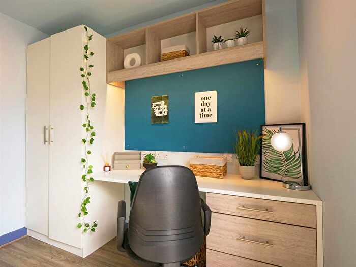 Studio To Rent In Kingston Hall Road, Kingston Upon Thames, KT1