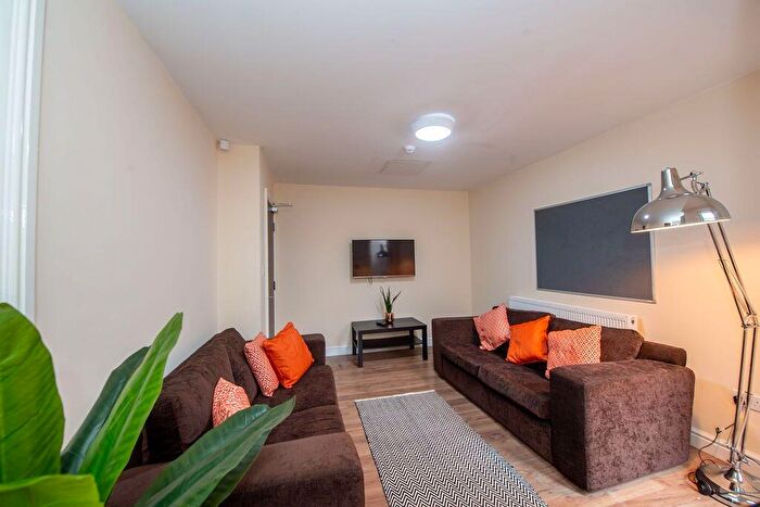 5 Bedroom Terraced House To Rent In Adelaide Road, Kensington, Liverpool, L7