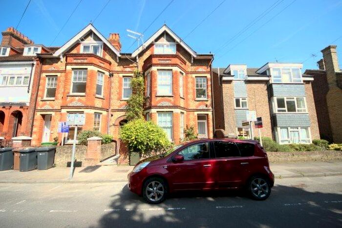 Studio To Rent In Dene Road, Guildford, GU1