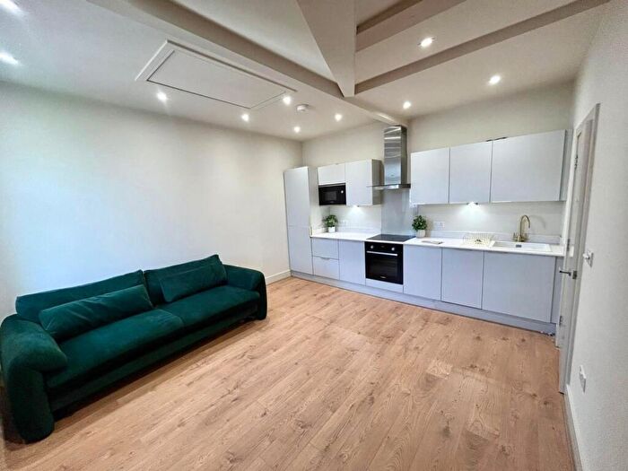 2 Bedroom Apartment To Rent In Whalley Road, Whalley Range, M16