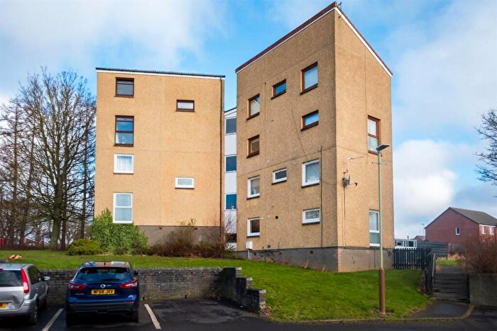 2 Bedroom Flat For Sale In Yarrow Terrace, Dundee, DD2