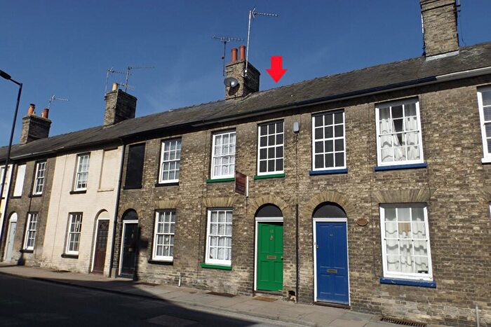 1 Bedroom Terraced House To Rent In Westgate Street, Bury St Edmunds, Suffolk, IP33