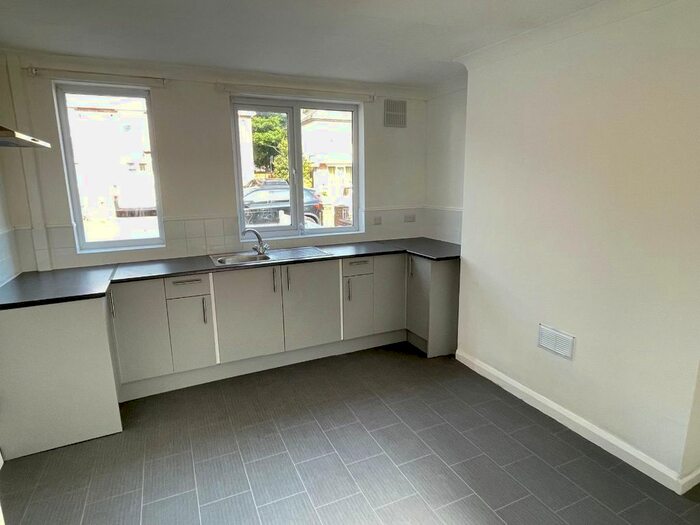 3 Bedroom Terraced House To Rent In West Avenue, Wednesfield
