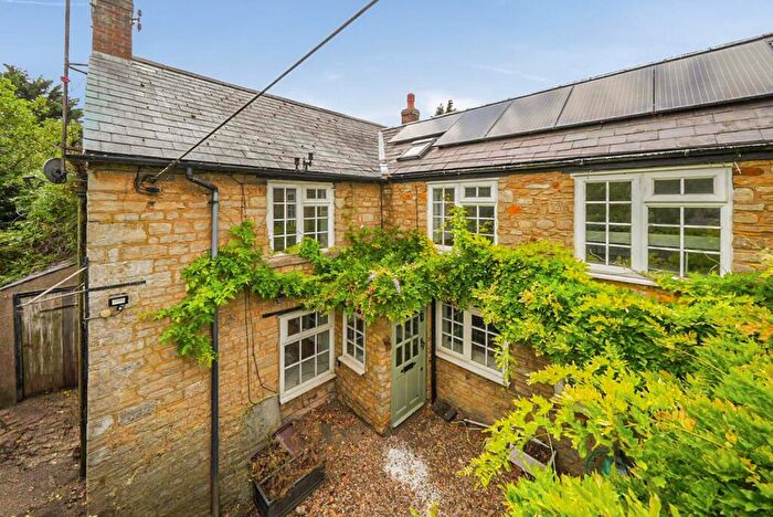 4 Bedroom Cottage For Sale In Moorend Road, Yardley Gobion, NN12