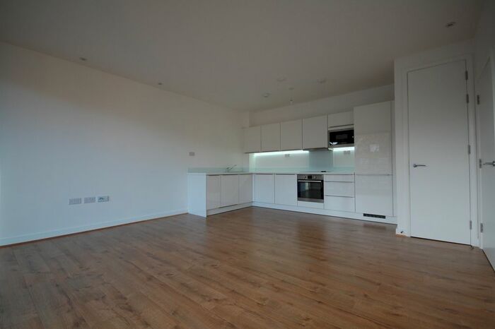 1 Bedroom Flat To Rent In Stewarts Road, London, SW8