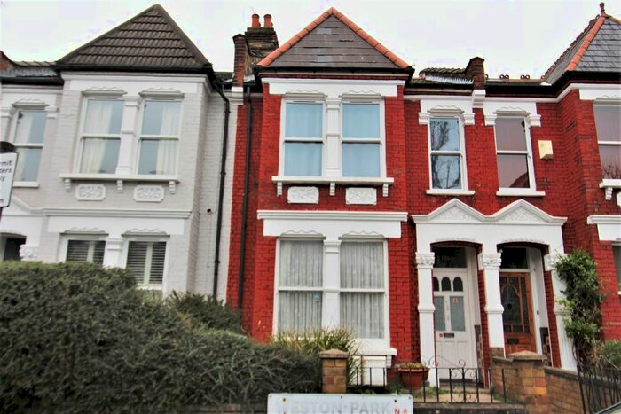 2 Bedroom Flat To Rent In Weston Park, Crouch End, N8