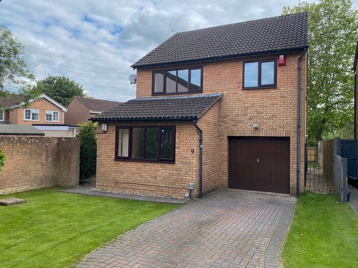 4 Bedroom Detached House To Rent In Parham Walk, Swindon, SN5