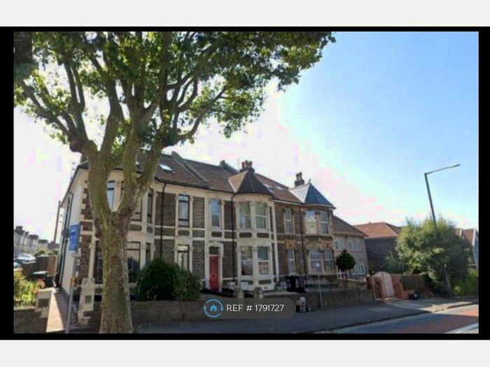 4 Bedroom Maisonette To Rent In Fishponds Road, Bristol, BS5