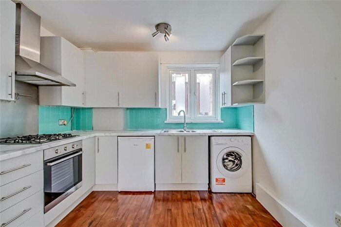 1 Bedroom Flat To Rent In Rowan Walk, Bredgar Road, Archway, London, N19