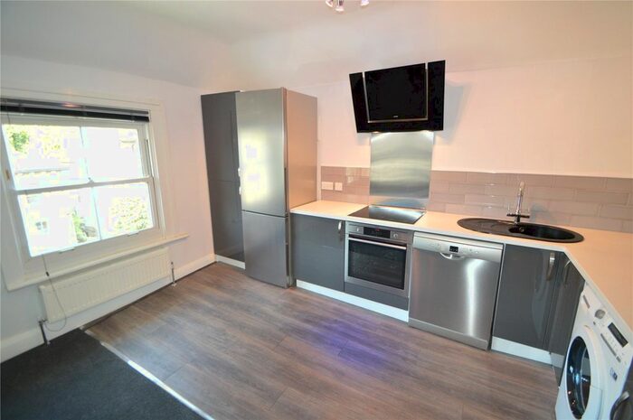 1 Bedroom Flat To Rent In Versailles Road, London, SE20