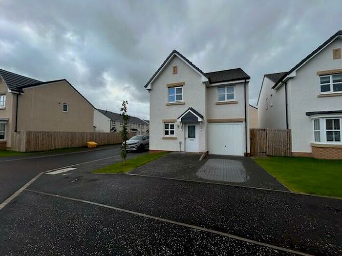 4 Bedroom Semi-Detached House To Rent In Portland Road, Hawkhead, PA2