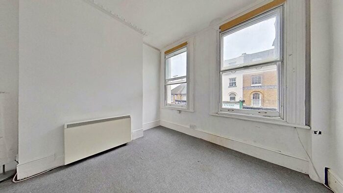 1 Bedroom Flat For Sale In High Street, Herne Bay, CT6